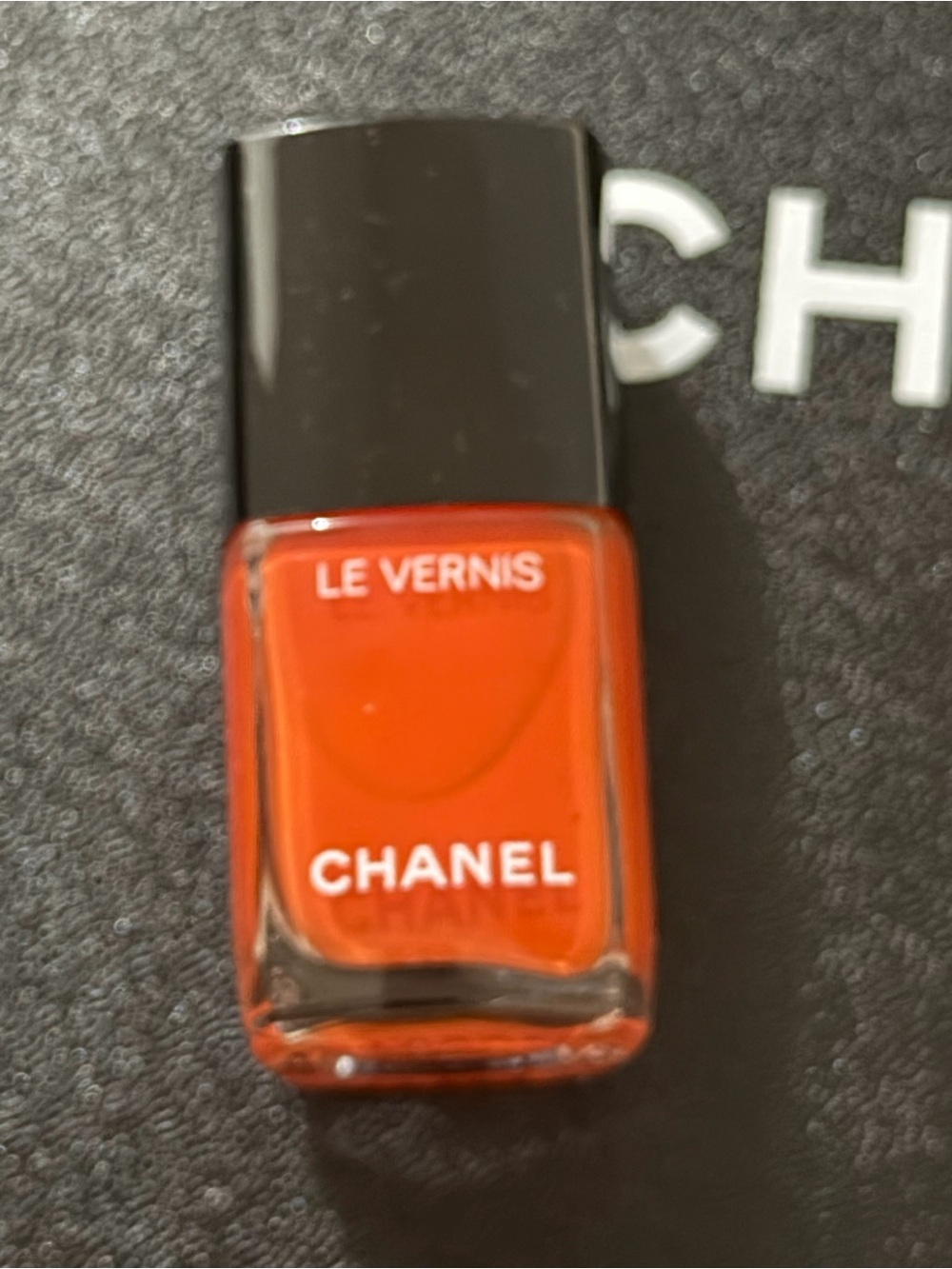 Brand new CHANEL Le Vernis Nail Polish - Flesh